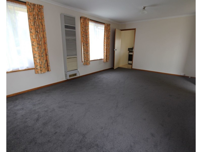 1/11 Cogo Court, Golden Square VIC 3555