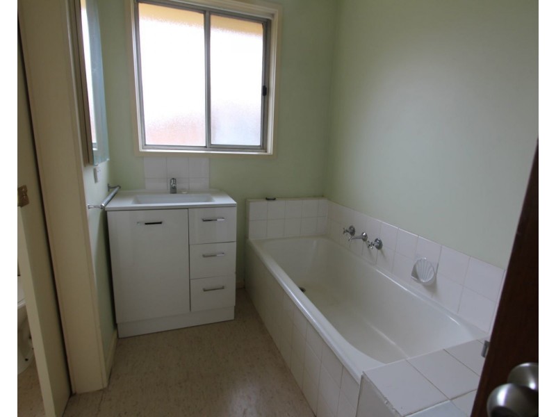 1/11 Cogo Court, Golden Square VIC 3555