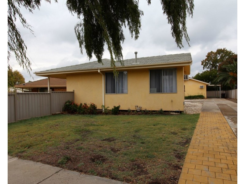 1/11 Cogo Court, Golden Square VIC 3555