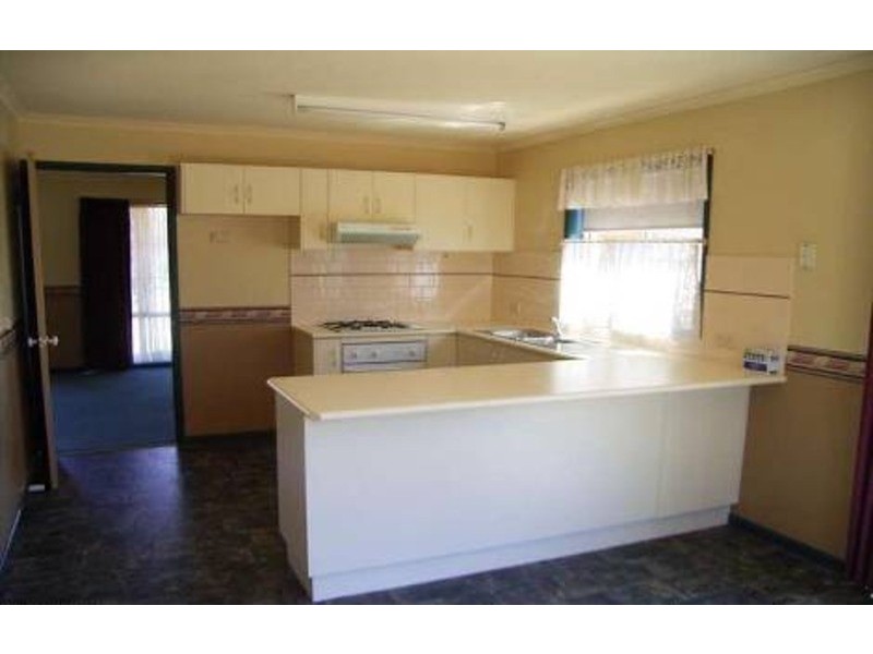 2 Baden-Powell Place, Strathdale VIC 3550