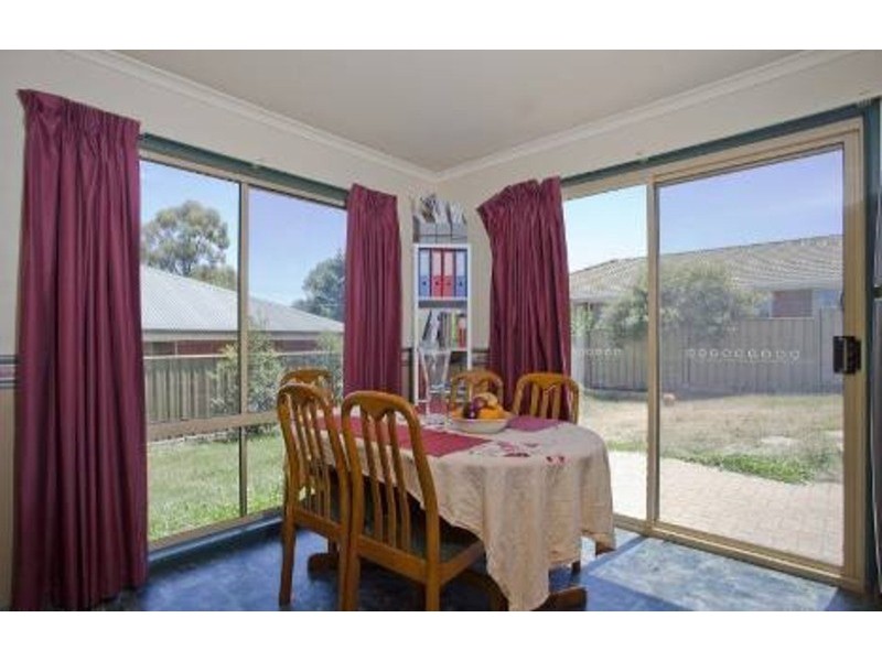 2 Baden-Powell Place, Strathdale VIC 3550
