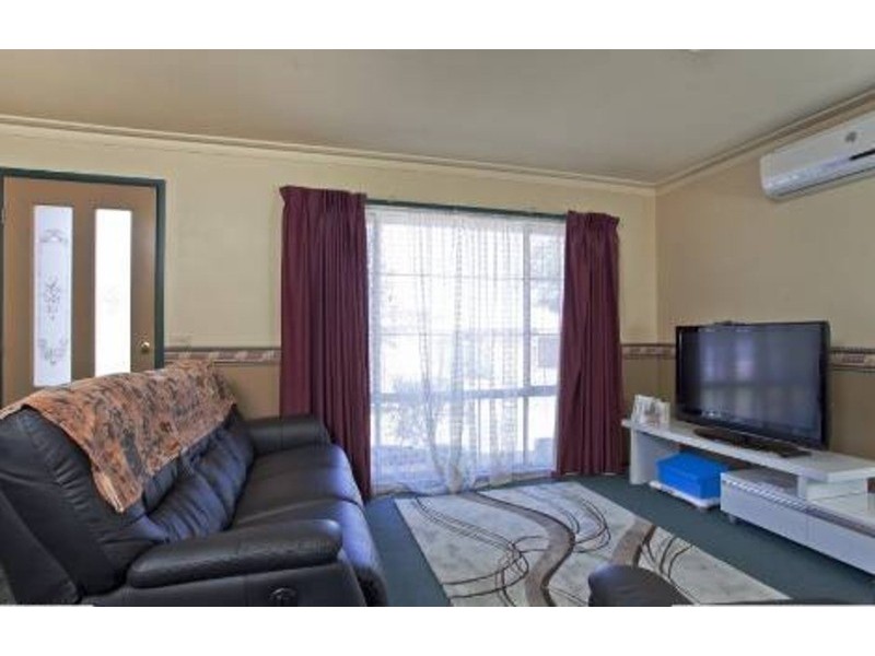 2 Baden-Powell Place, Strathdale VIC 3550