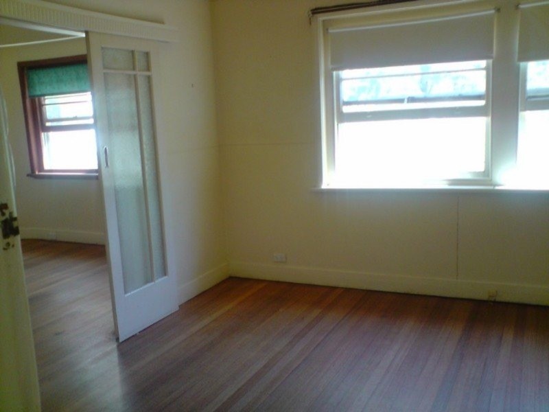 11 Brodie Street, Quarry Hill VIC 3550