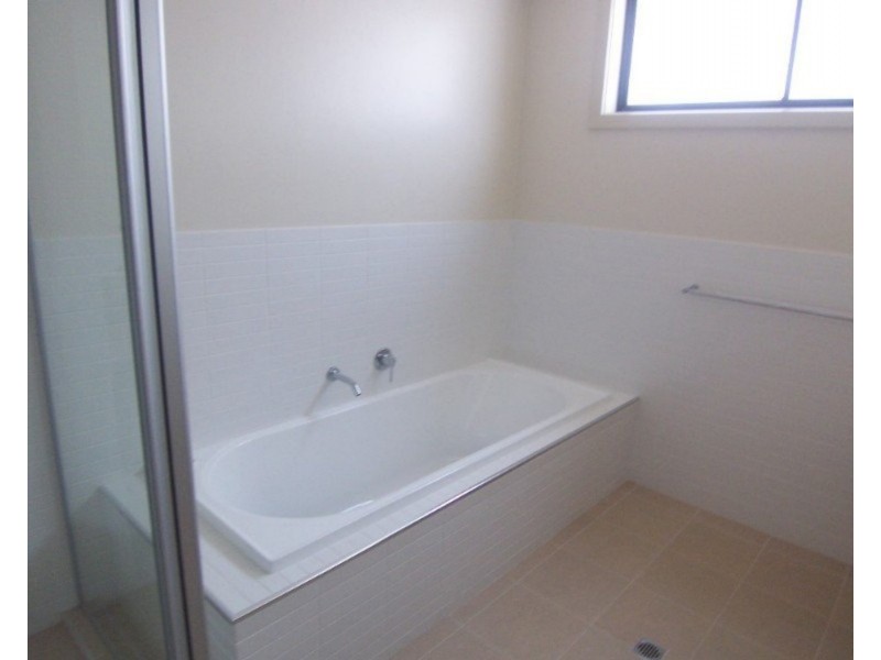 3/50 Race Street, Flora Hill VIC 3550