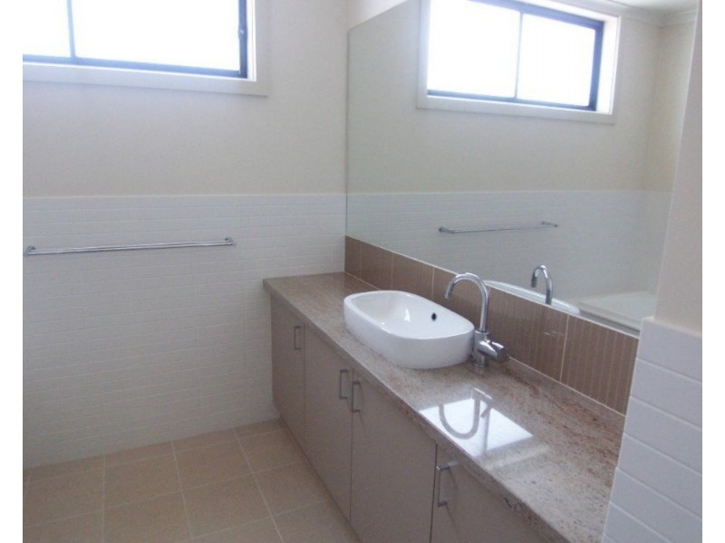 3/50 Race Street, Flora Hill VIC 3550