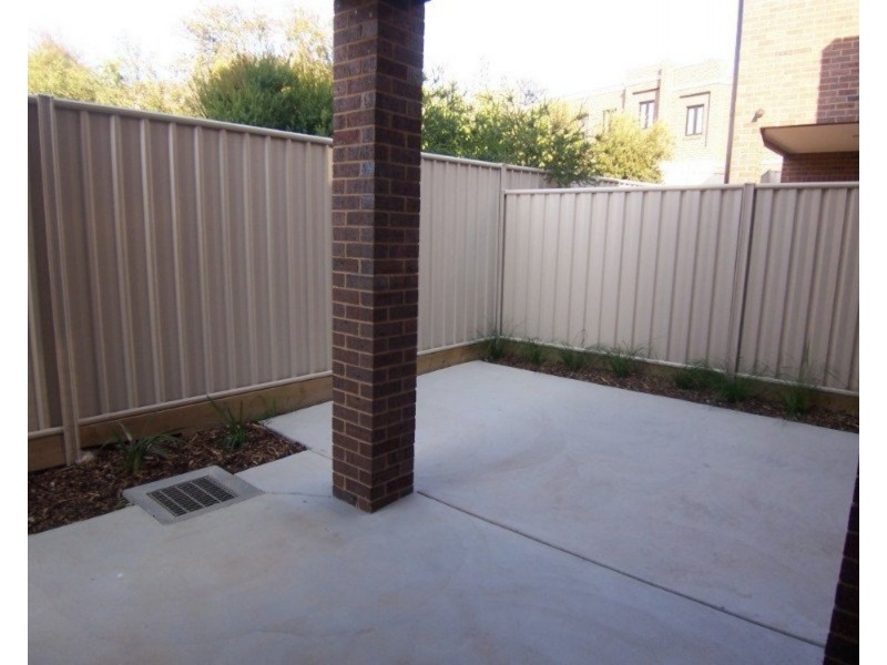 3/50 Race Street, Flora Hill VIC 3550