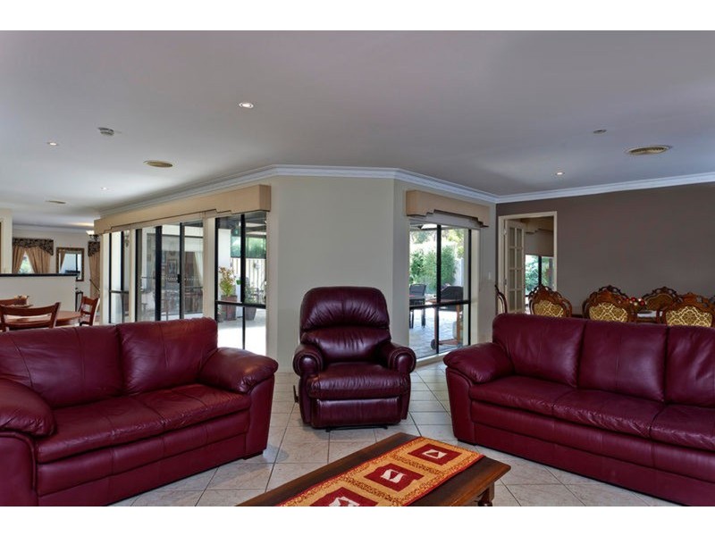 15 Penzance Avenue, Golden Square VIC 3555