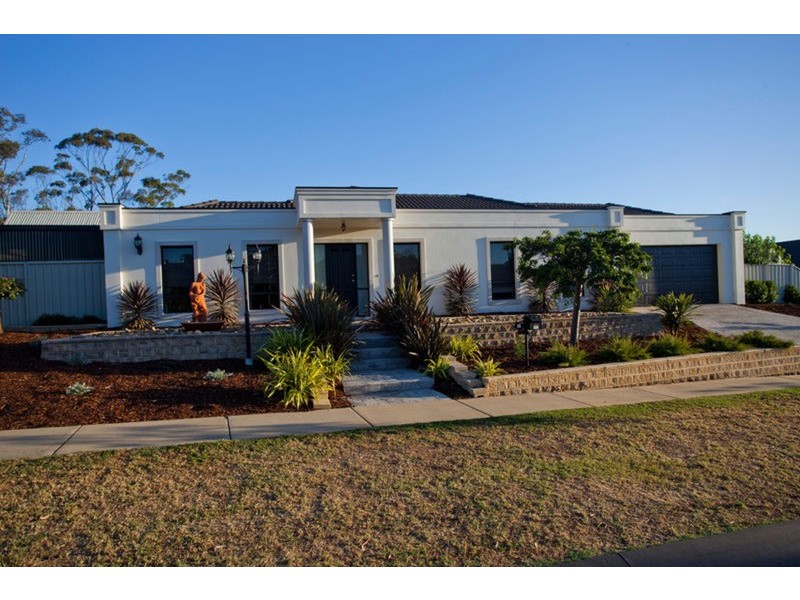 15 Penzance Avenue, Golden Square VIC 3555