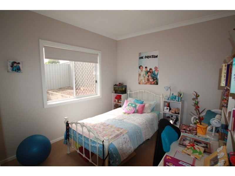 8 Emerald Avenue, White Hills VIC 3550