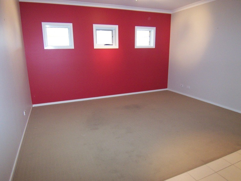 8 Emerald Avenue, White Hills VIC 3550