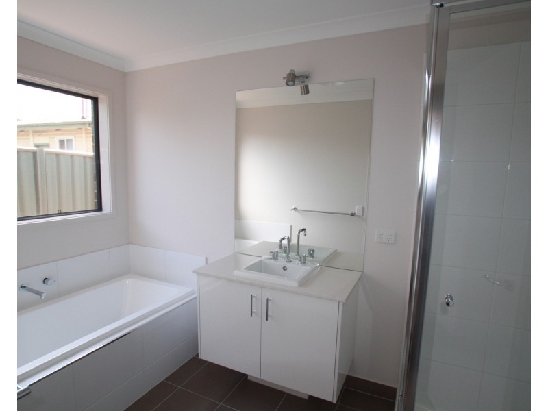 49 Wesley Street, Kangaroo Flat VIC 3555