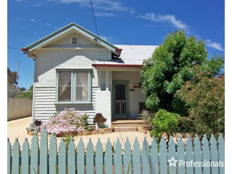 13a Somerville Street, Flora Hill VIC 3550