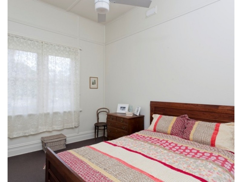 13a Somerville Street, Flora Hill VIC 3550