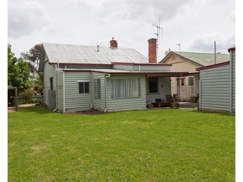 13a Somerville Street, Flora Hill VIC 3550