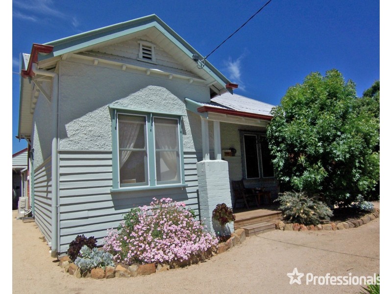 13a Somerville Street, Flora Hill VIC 3550