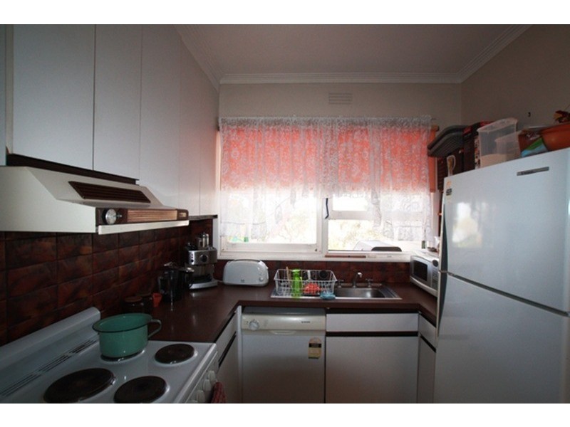 18 Leigh Avenue, Kennington VIC 3550