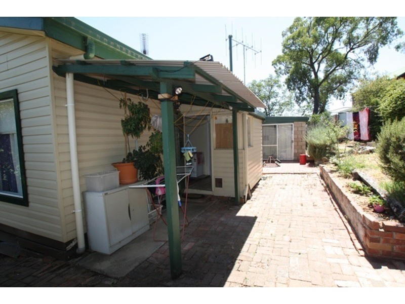 18 Leigh Avenue, Kennington VIC 3550