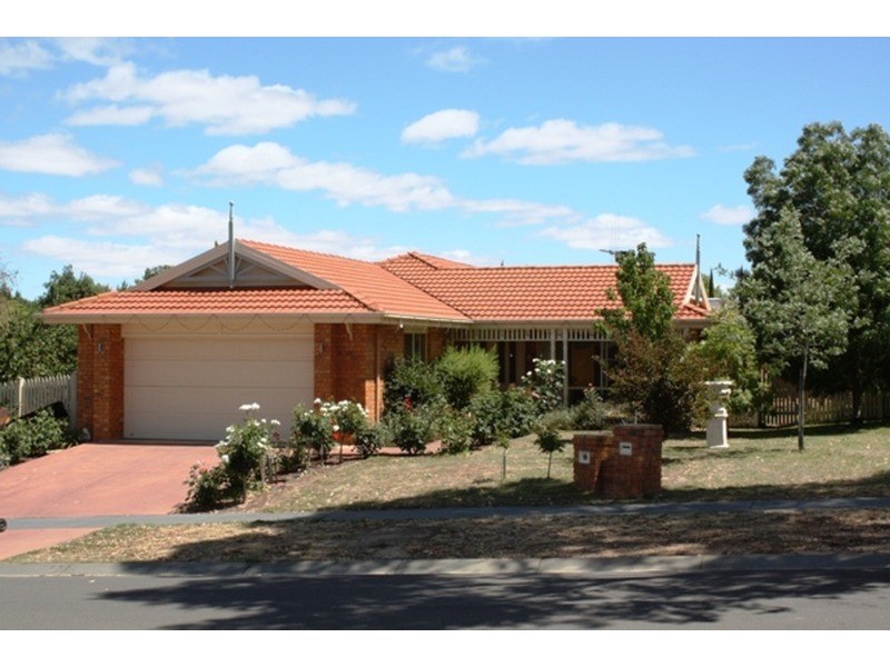 5 Sandstone Rise, Strathdale VIC 3550