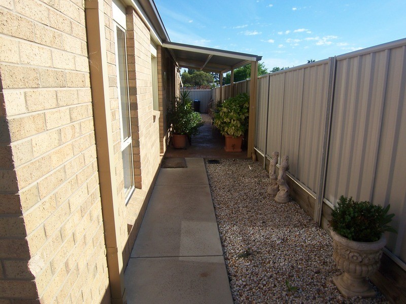 4/68 Wood Street, California Gully VIC 3556