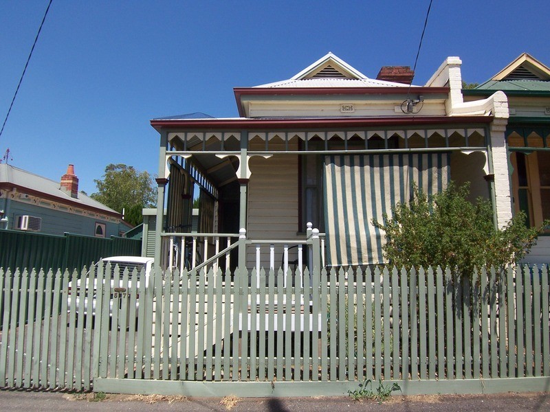 57 Gladstone Street, Quarry Hill VIC 3550