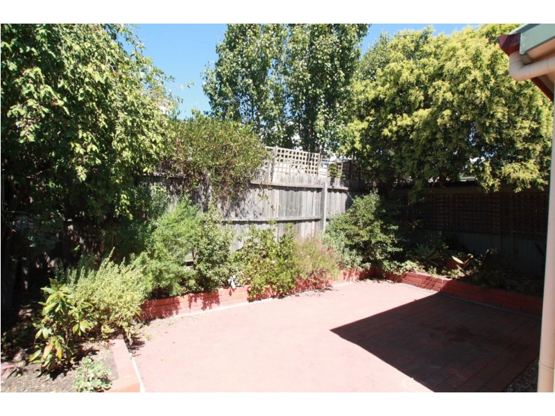 57 Gladstone Street, Quarry Hill VIC 3550