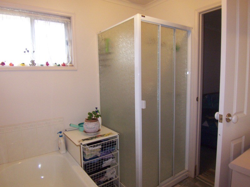 3 McCurrach Place, East Bendigo VIC 3550