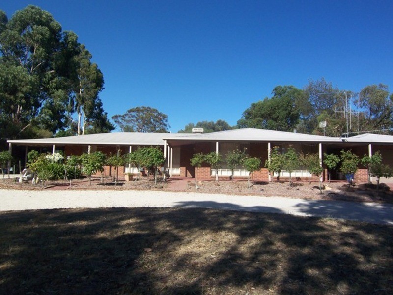 12 Dawson Drive, Maiden Gully VIC 3551