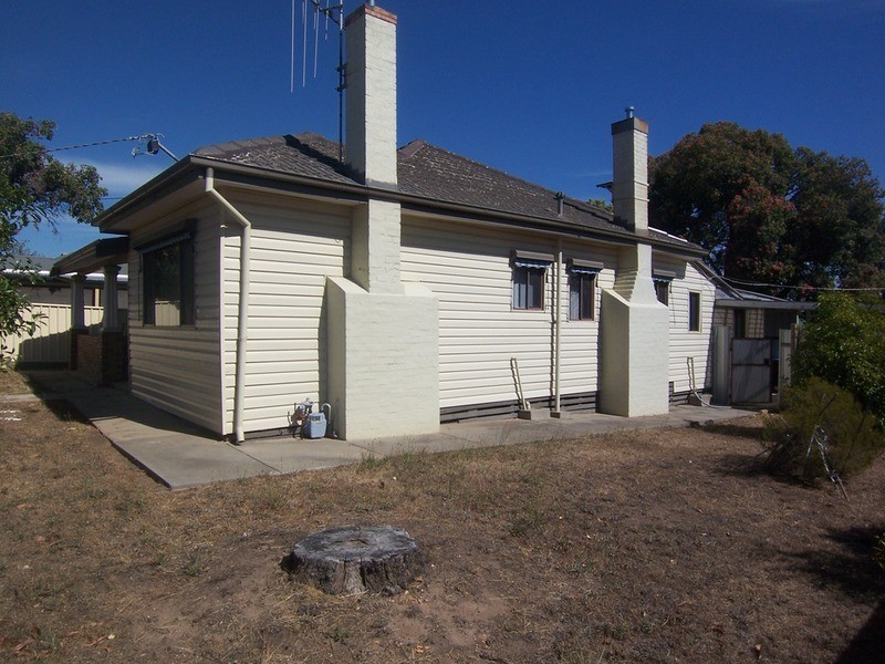 21 Thorpe Street, California Gully VIC 3556