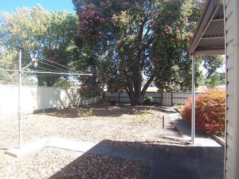 21 Thorpe Street, California Gully VIC 3556