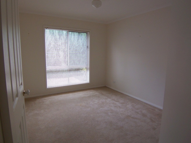 3/32 Bay Street, Golden Square VIC 3555
