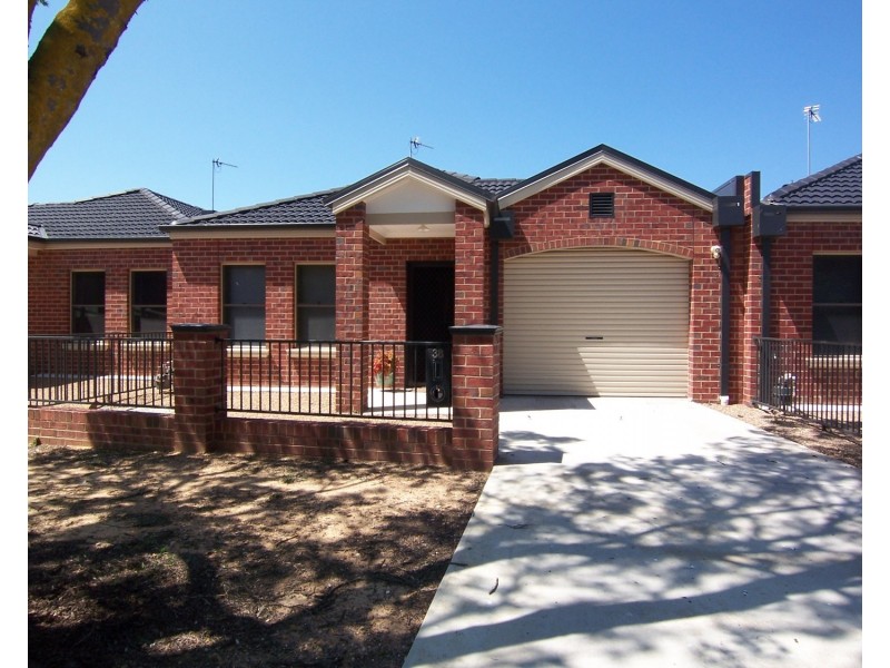 38 Mitchell Street, Kangaroo Flat VIC 3555