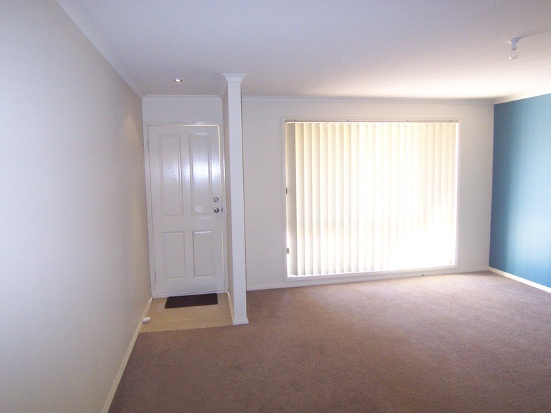 17a John  Street, Kangaroo Flat VIC 3555