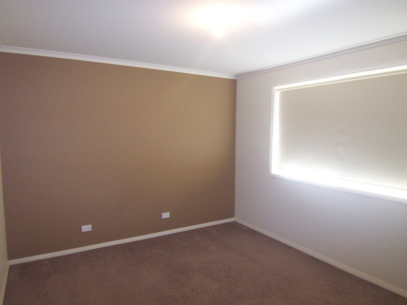 17a John  Street, Kangaroo Flat VIC 3555