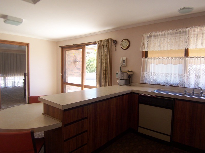 13 Reef  Street, Wedderburn VIC 3518