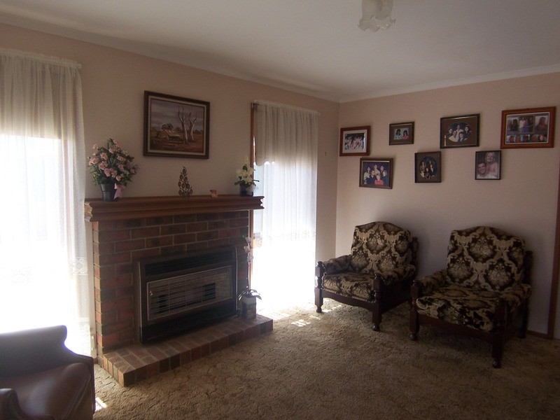 13 Reef  Street, Wedderburn VIC 3518