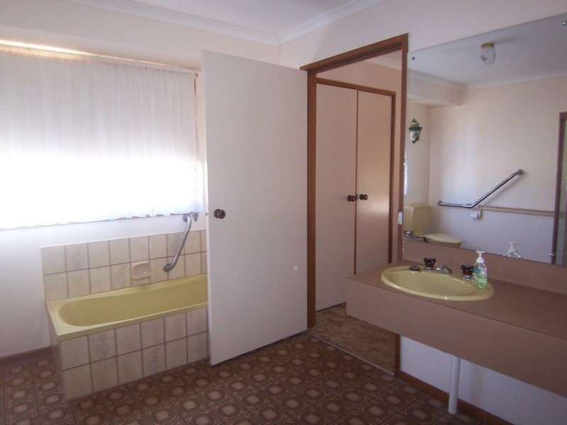 13 Reef  Street, Wedderburn VIC 3518