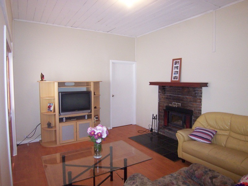 9 Chapel Street, Wedderburn VIC 3518