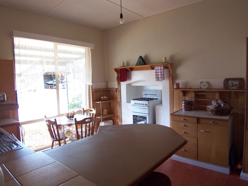 9 Chapel Street, Wedderburn VIC 3518