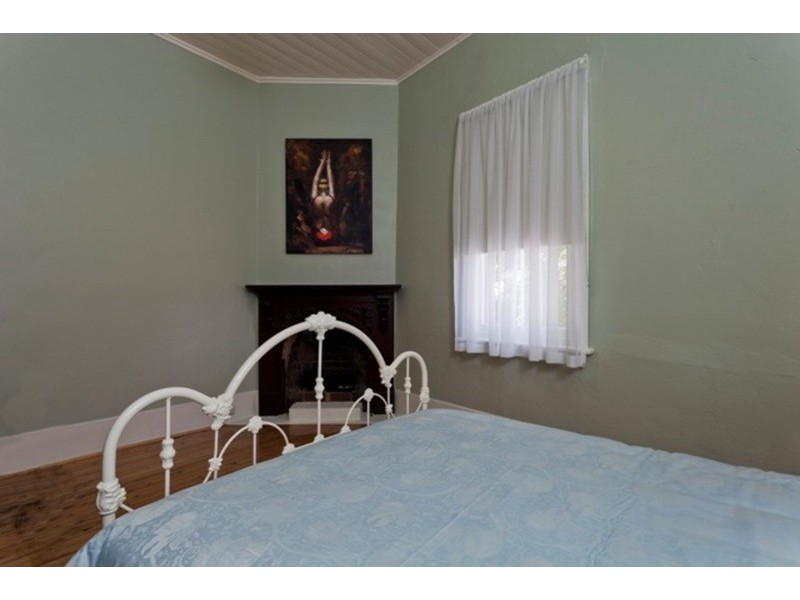 31 Reginald  Street, Quarry Hill VIC 3550