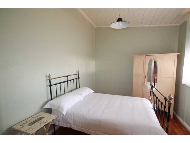 31 Reginald  Street, Quarry Hill VIC 3550