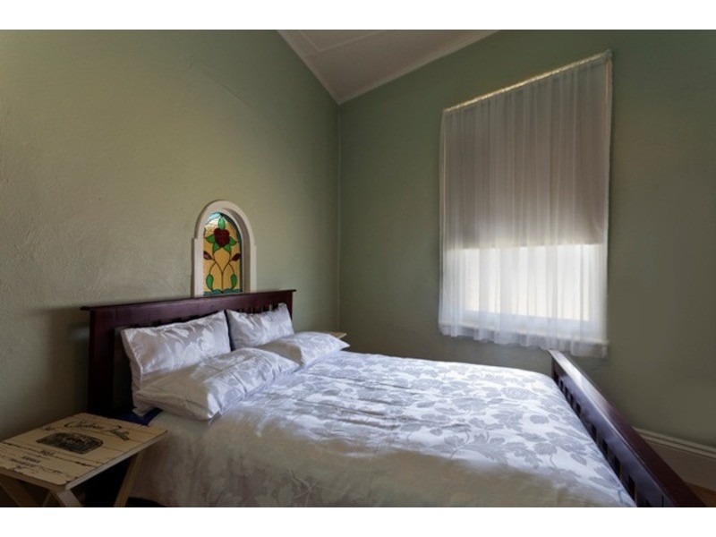 31 Reginald  Street, Quarry Hill VIC 3550