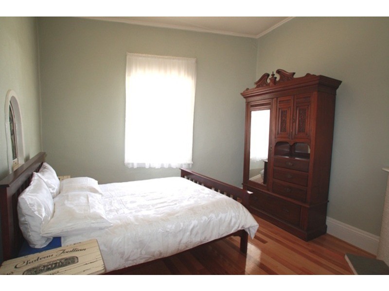 31 Reginald  Street, Quarry Hill VIC 3550