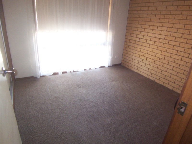 21A Nish Street, Flora Hill VIC 3550