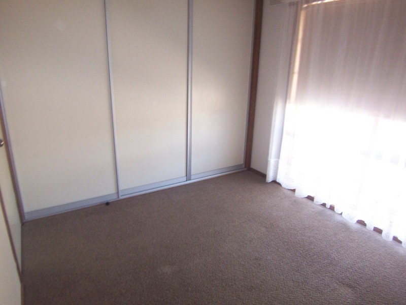 21A Nish Street, Flora Hill VIC 3550