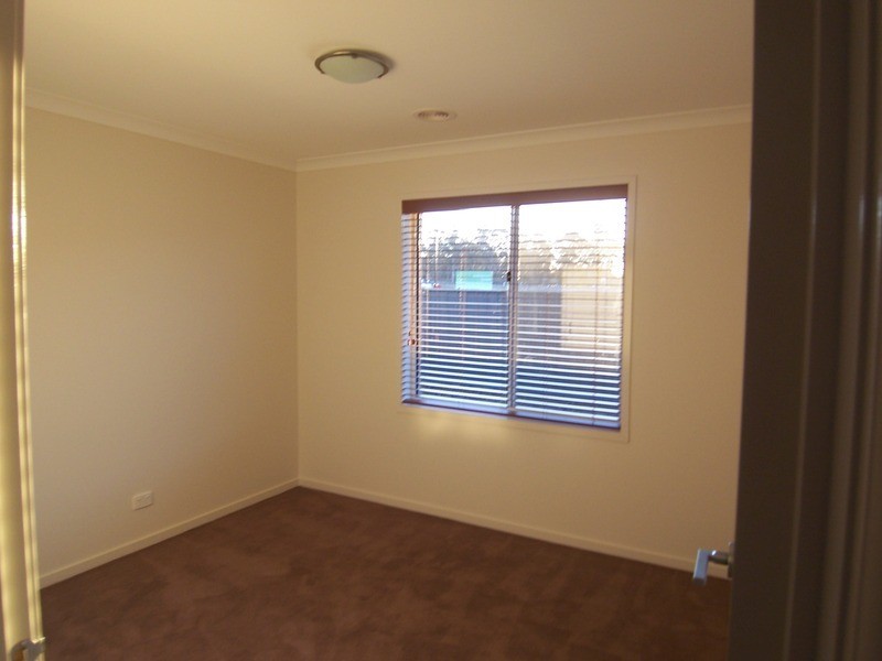 1 Pamela Avenue, Eaglehawk VIC 3556