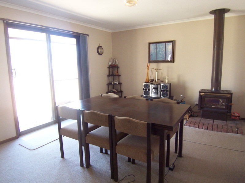 2 giffard Street, Newbridge VIC 3551