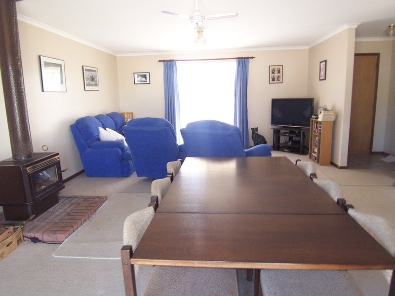 2 giffard Street, Newbridge VIC 3551