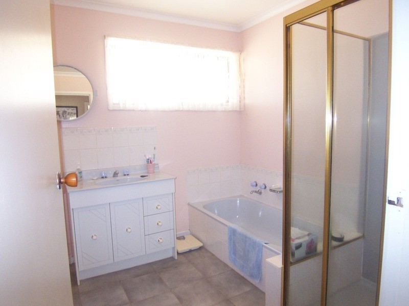 2 giffard Street, Newbridge VIC 3551