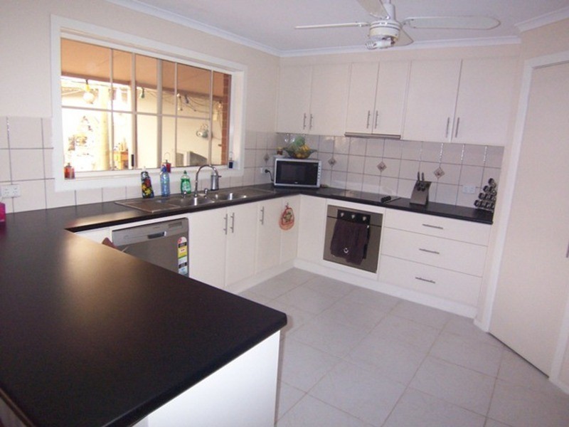 12 Dawson Drive, Maiden Gully VIC 3551