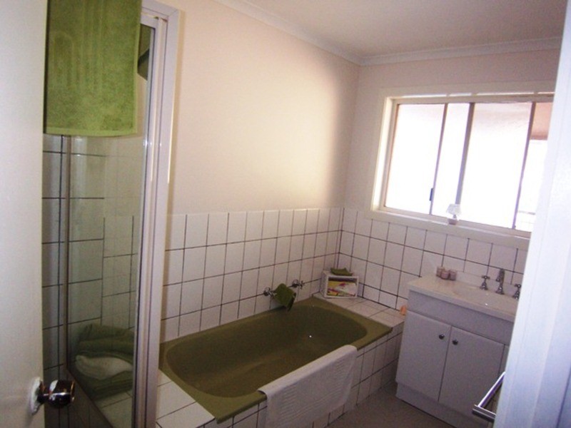 12 Dawson Drive, Maiden Gully VIC 3551